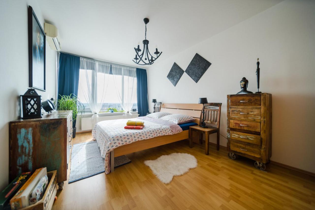 Comfy Condo On The 20Th Floor & Free Parking Bratislava Extérieur photo