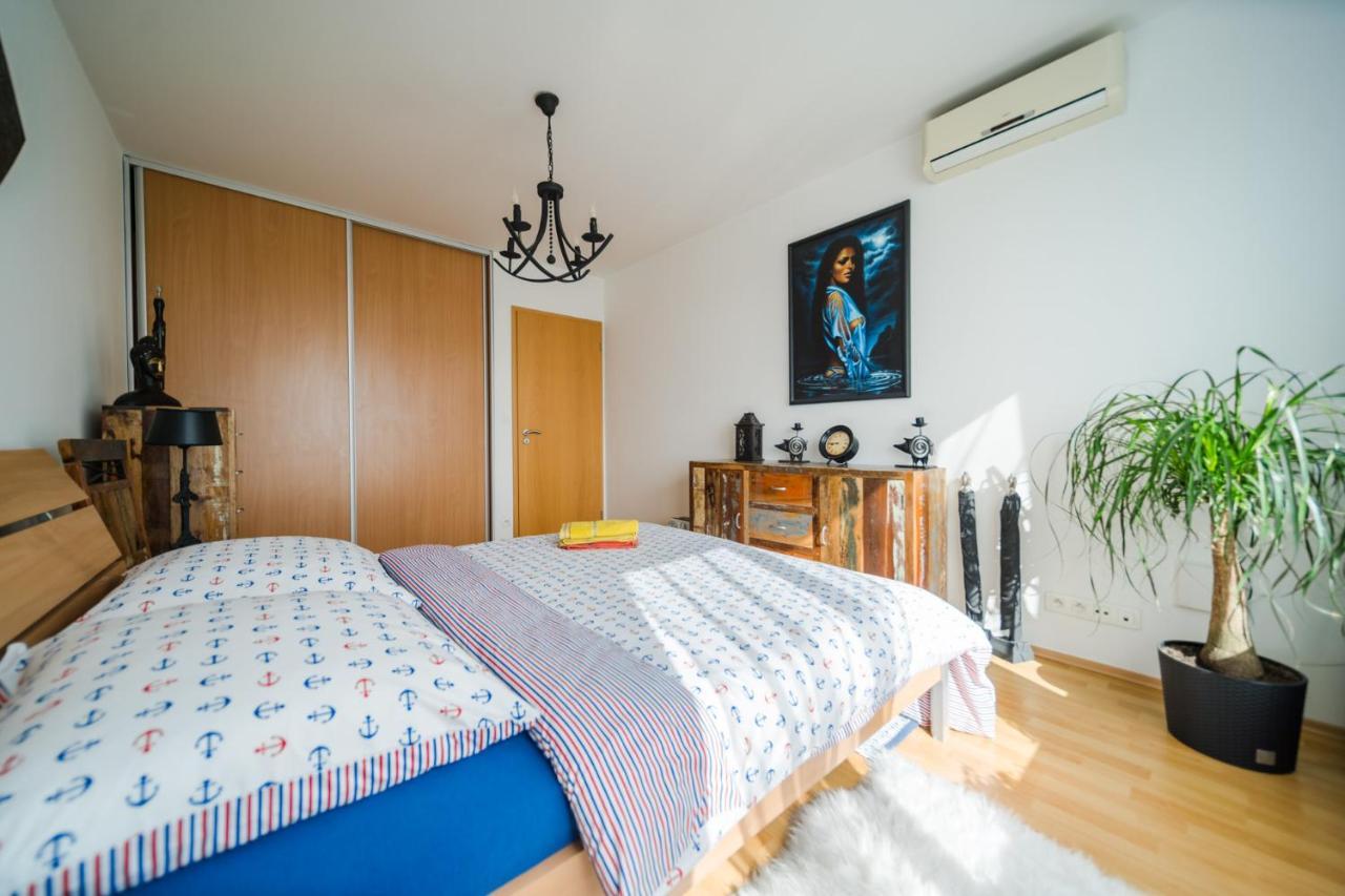 Comfy Condo On The 20Th Floor & Free Parking Bratislava Extérieur photo