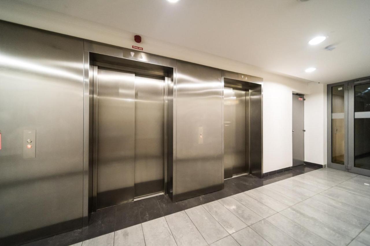 Comfy Condo On The 20Th Floor & Free Parking Bratislava Extérieur photo