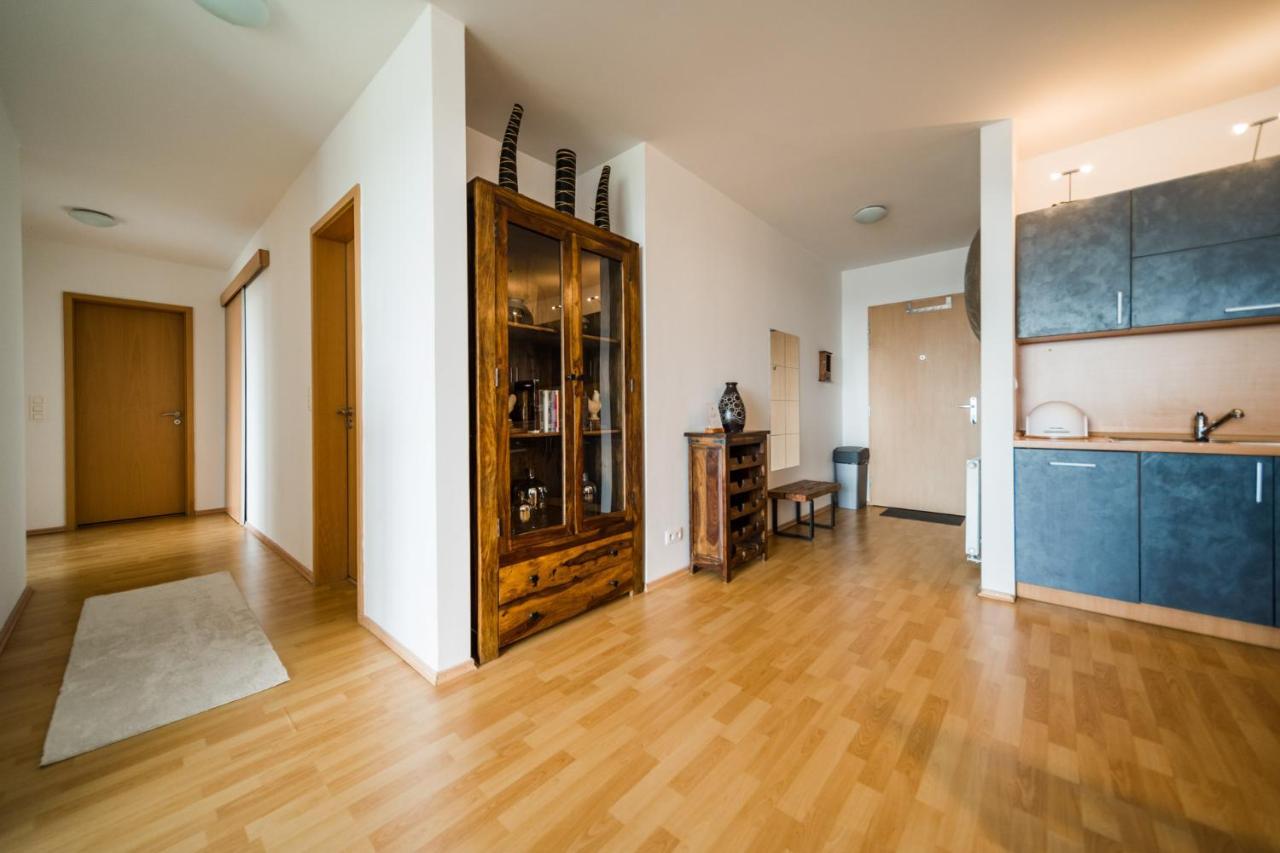 Comfy Condo On The 20Th Floor & Free Parking Bratislava Extérieur photo